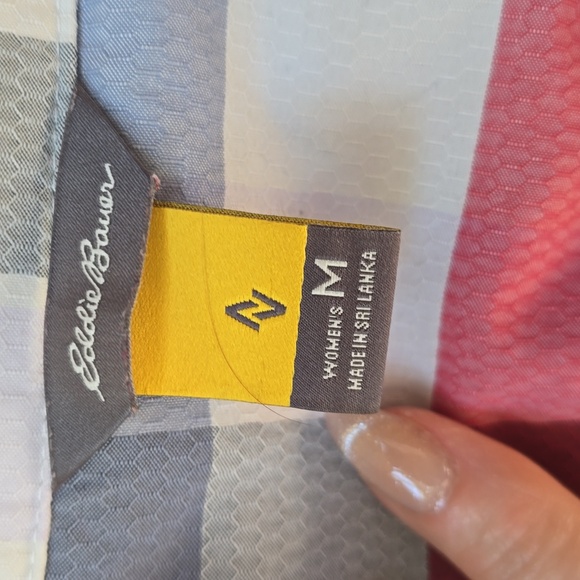 Eddie Bauer Plaid Lightweight Long Sleeve Shirt Red Blue Gray Medium M - Picture 3 of 8